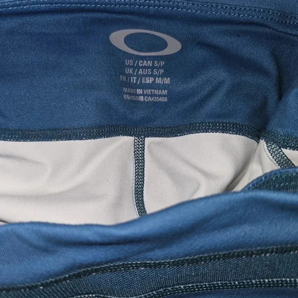 Oakley workout capris Size Small - Picture 3 of 8
